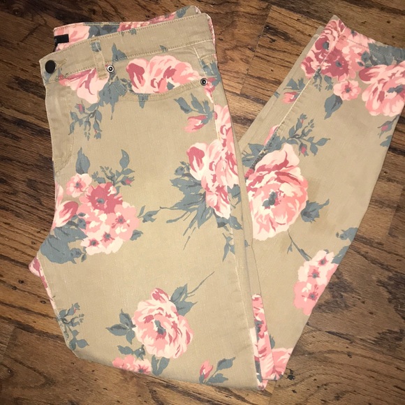 Forever 21 Denim - Forever 21 Jeans Floral Tan / Pink Size 31